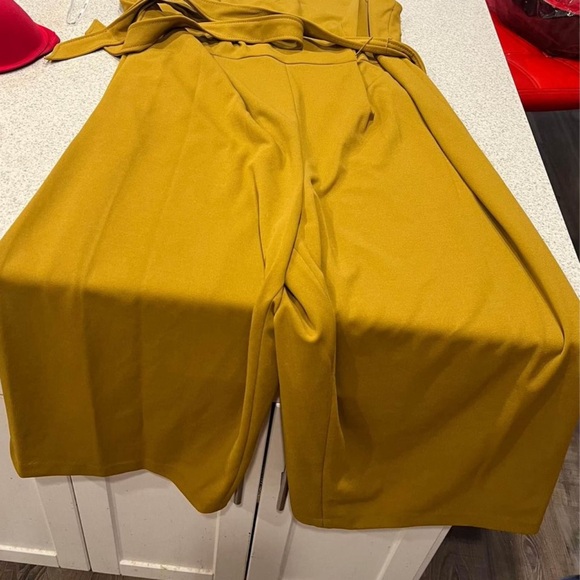 Lovely jumpsuit - Picture 4 of 4